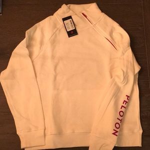 NWT Peloton Incline Side Zip Pullover Large